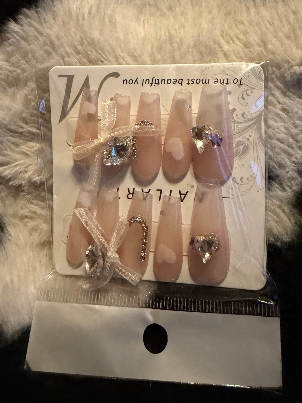 Ailari Pink Heart Accent Press-On Nail Set with Rhinestones